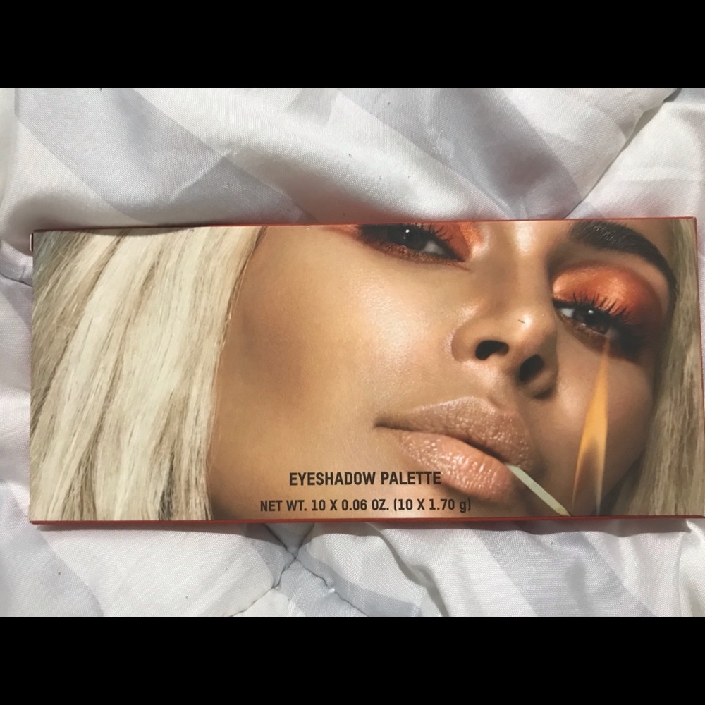 KKW Beauty Sooo Fire Palette